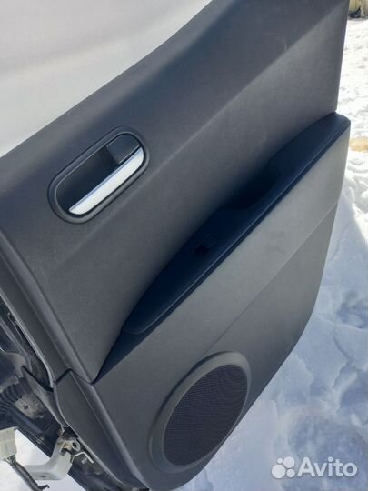 Обшивка дверей Мазда cx-7