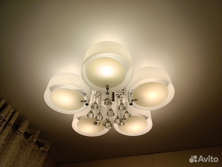Люстра потолочная