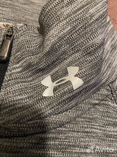 Донгслив для занятий спортом Under Armour р.S/M