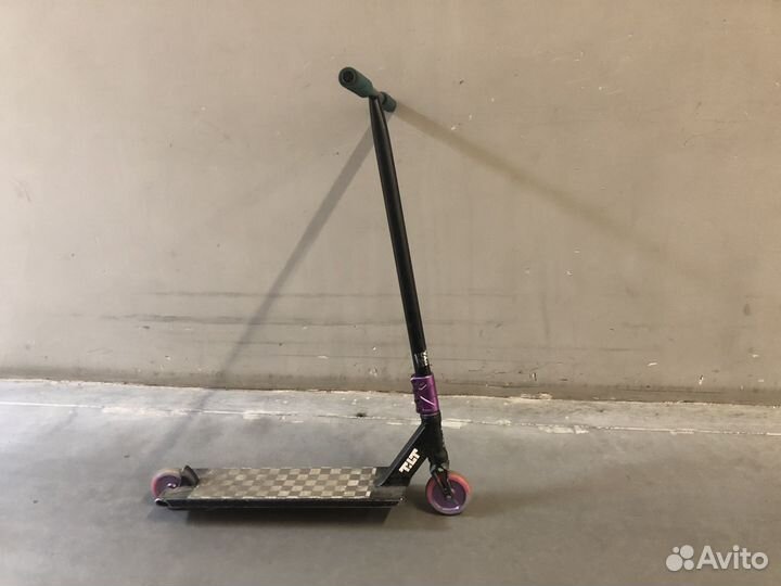 Трюкавой самокат кастом