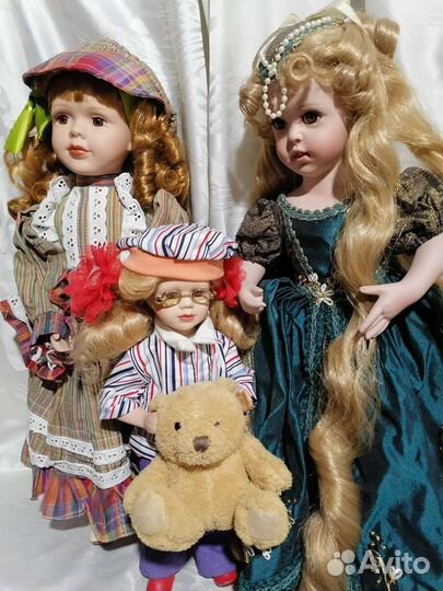 Кукла фарфоровая коллекционная