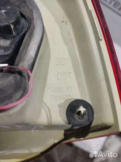 Фонарь задний Volkswagen Jetta 5