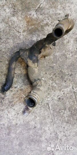 Патрубок системы охлаждения Ford Mondeo II