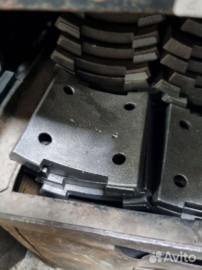 Вкладыш Урал заднего кронштейна рессоры