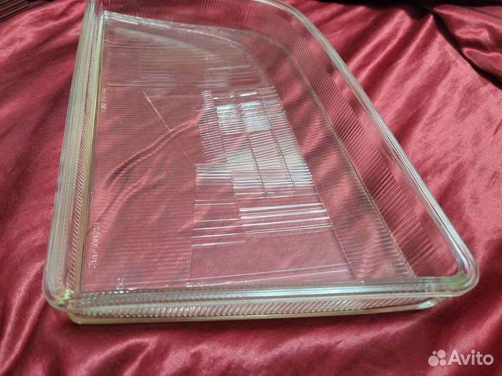 Стекло фары ксенон правое Мерседес w140