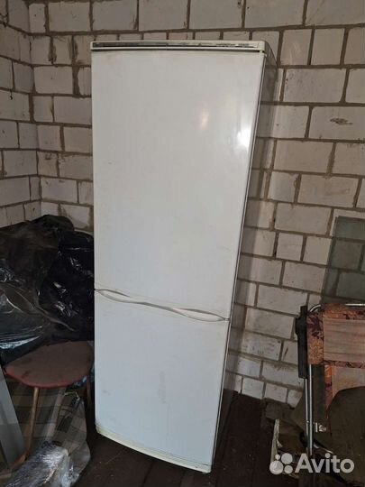 Холодильник бу