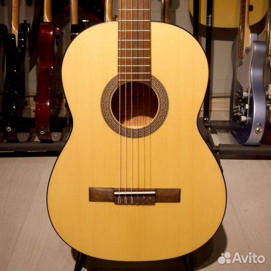 Классическая гитара Cort AC100 4/4 Semi Gloss