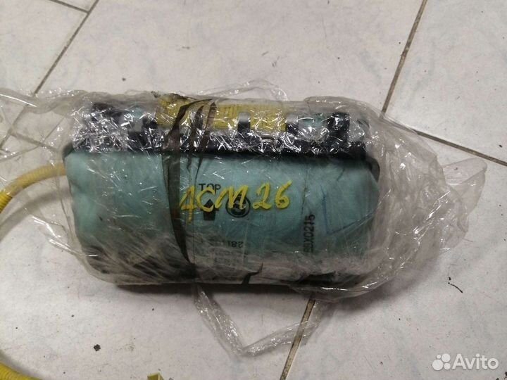 Подушка безопасности Тойота Авенсис Т250/ Ипсум