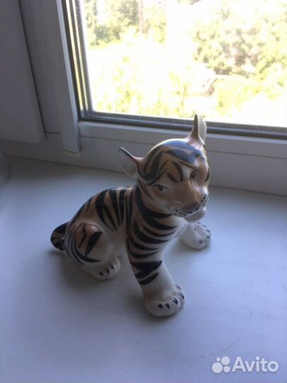 Фарфоровая статуэтка СССР тигр