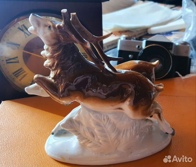 Статуэтка бегущие олени