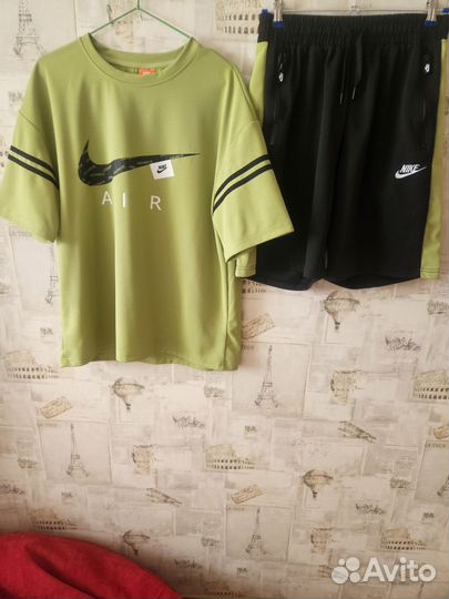 Спортивный костюм nike с шортами