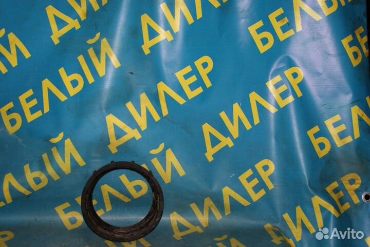 Гайка бака Nissan Cube