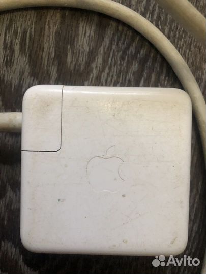Блок питания Apple от MacBook pro 2017