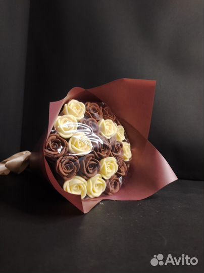 Шоколадные Розы - 19 шт в Букете