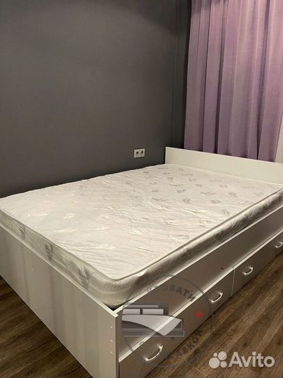 Кровать двухспальная