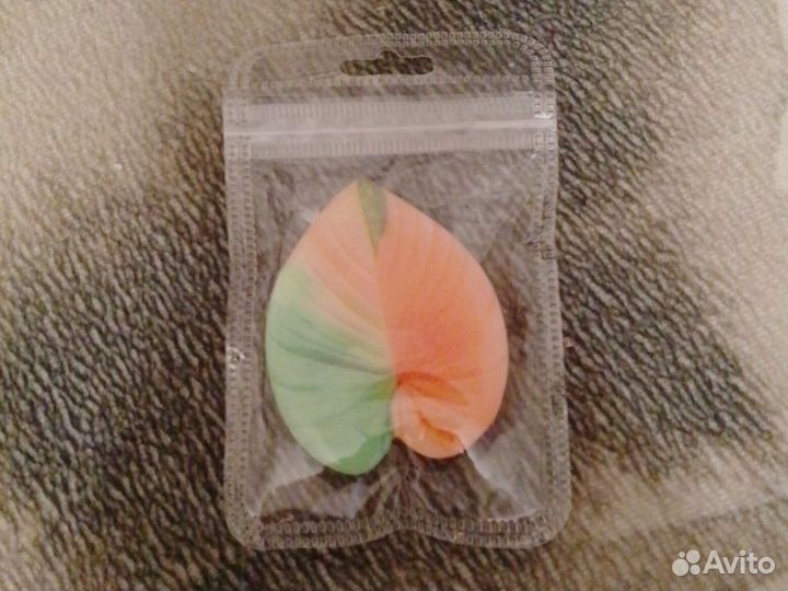 Попсокет для телефона в виде листика. Новый