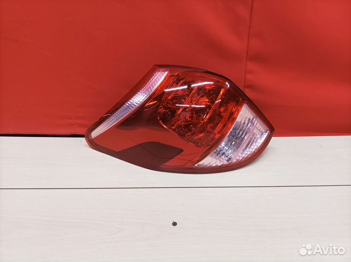 Фонарь левый Toyota RAV4 3 са30 2006-2012