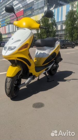 Скутер Italjet formula 50