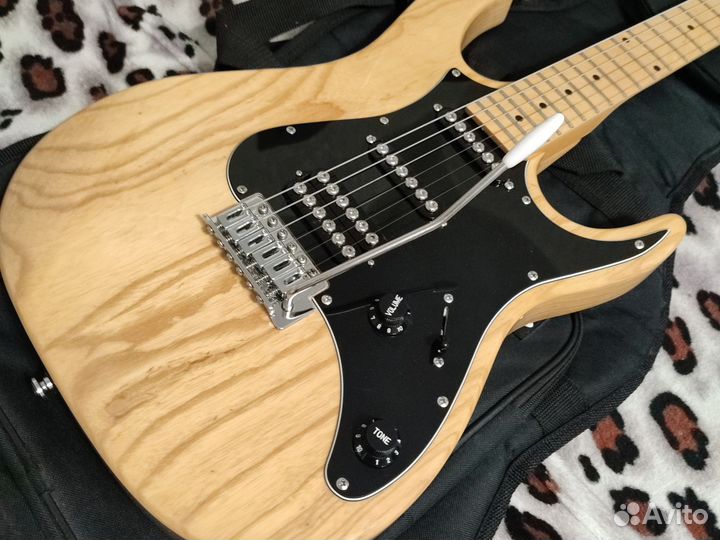 Clevan CST-30N электрогитара