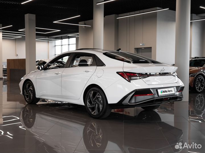 Hyundai Elantra 1.5 CVT, 2024, 118 км