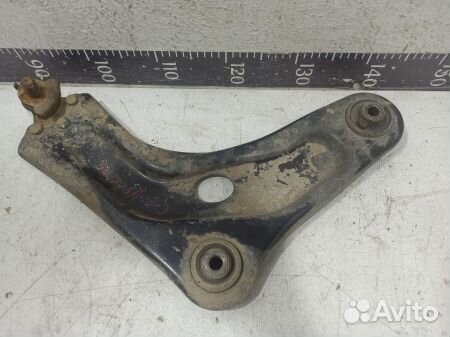 Рычаг передний правый нижний