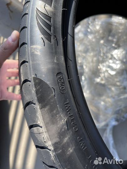 Winrun R330 275/35 R22 и 315/30 R22