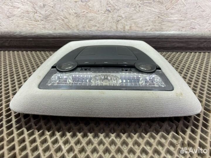 Плафон подсветки салона Bmw 7-Series F02 N63B44A