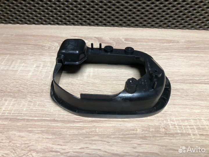 Рамка зеркала левая Honda Civic FD 2008