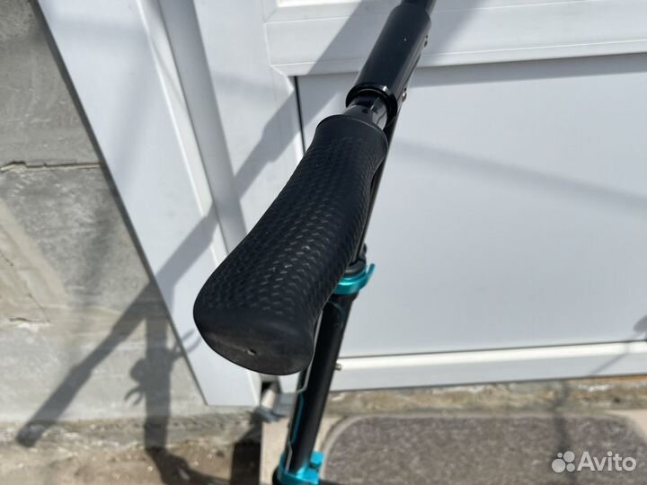 Самокат Giro 210