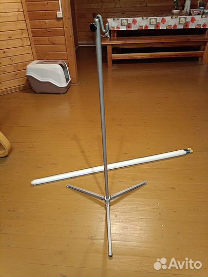 Экран СССР для проектора рулонный со штативом б/у