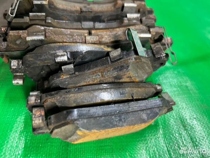 Тормозные колодки Nissan X-Trail HNT32 MR20DD 2017