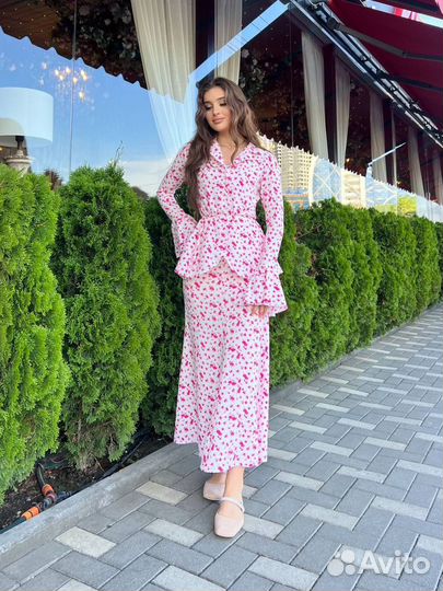 Костюм женский