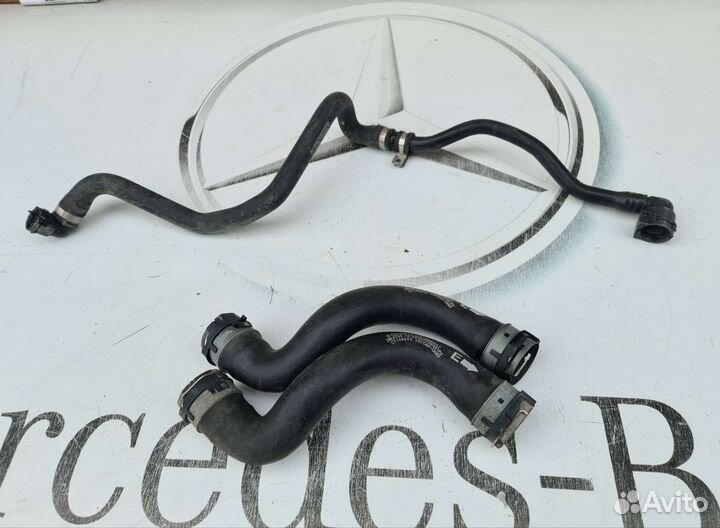 Патрубок охлаждающей жидкости Mercedes W213