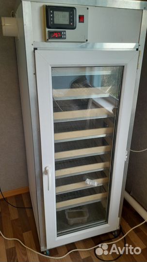 Инкубатор на 800 яиц