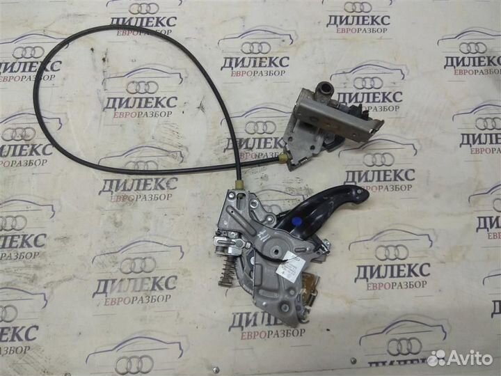 Рычаг стояночного тормоза VW Touareg 2002-2010