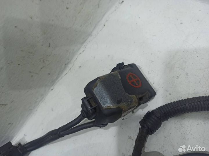 Клемма аккумулятора