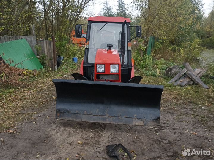 Трактор МТЗ (Беларус) 320, 2011