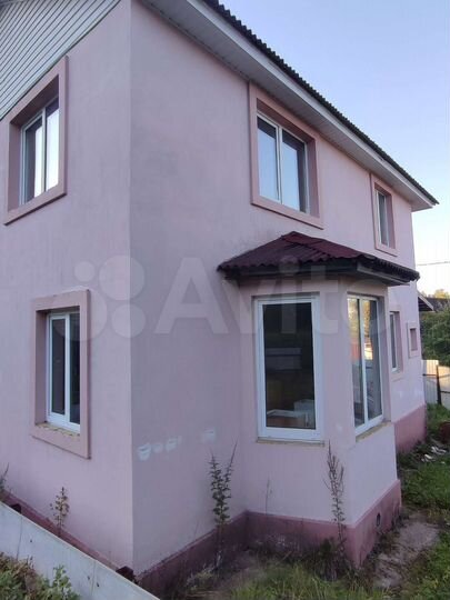 Дом 190 м² на участке 6 сот.