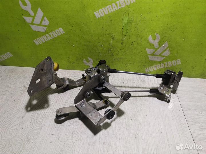 Механизм выбора передач Шкода Октавия А4