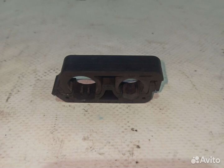 Крепёж трубок кондиционера Grand Cherokee WK1 WH