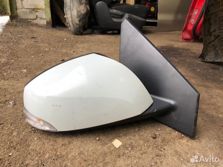 Зеркало правое электрическое Renault Megane 3