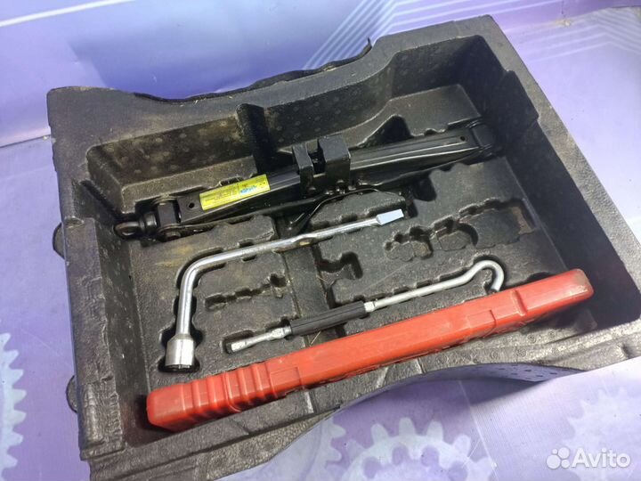 Органайзер/Ящик инстркментов Great Wall Hover M2