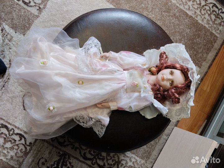 Куклы форфоровые