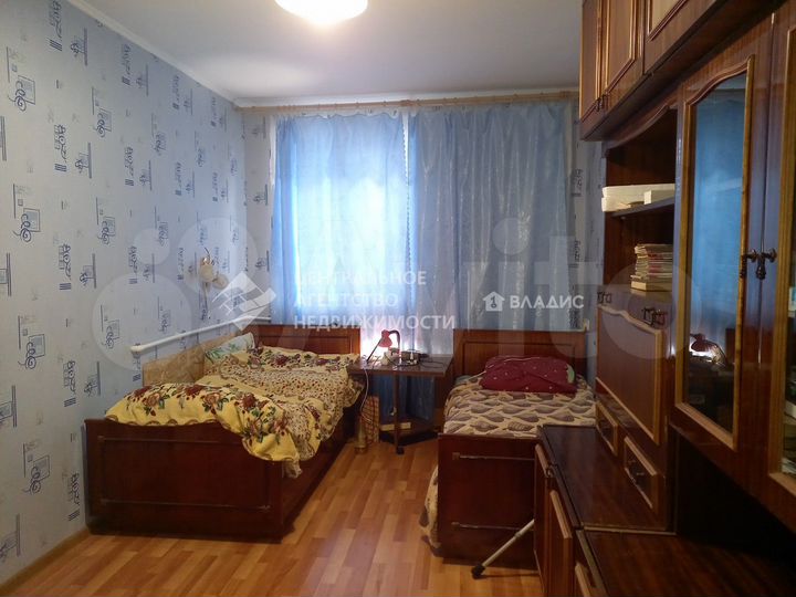 Дом 217,4 м² на участке 9 сот.