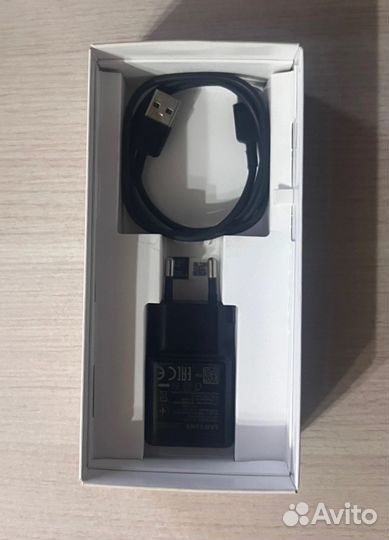 Samsung Galaxy A30, 3/32 ГБ