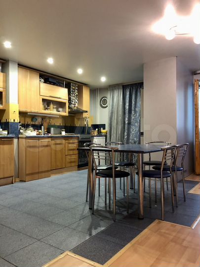 3-к. квартира, 89 м², 1/9 эт.