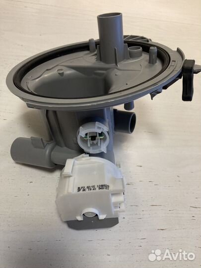 Сливной насос с улиткой bosch SBE8596Z0R