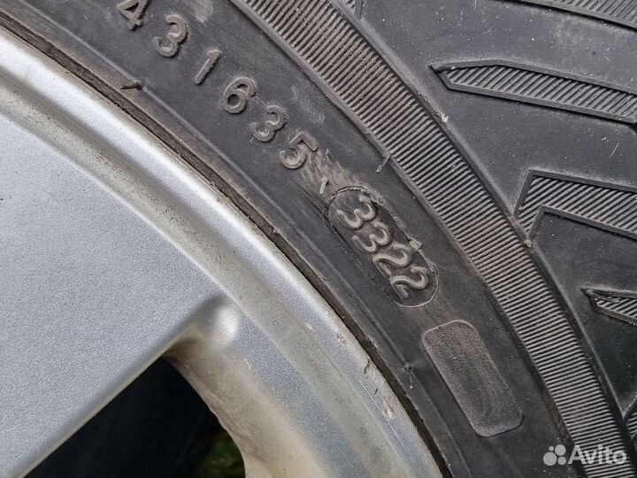 Комплект зимних колес 195/65 R15 на Subaru