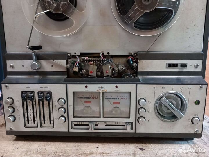 Катушечный магнитофон астра 110