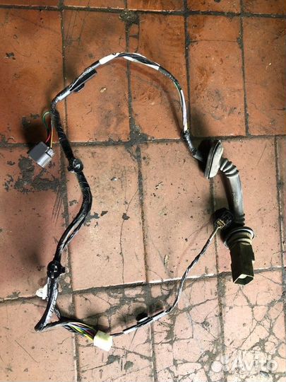 Жгут проводов двери задний правый Mitsubishi